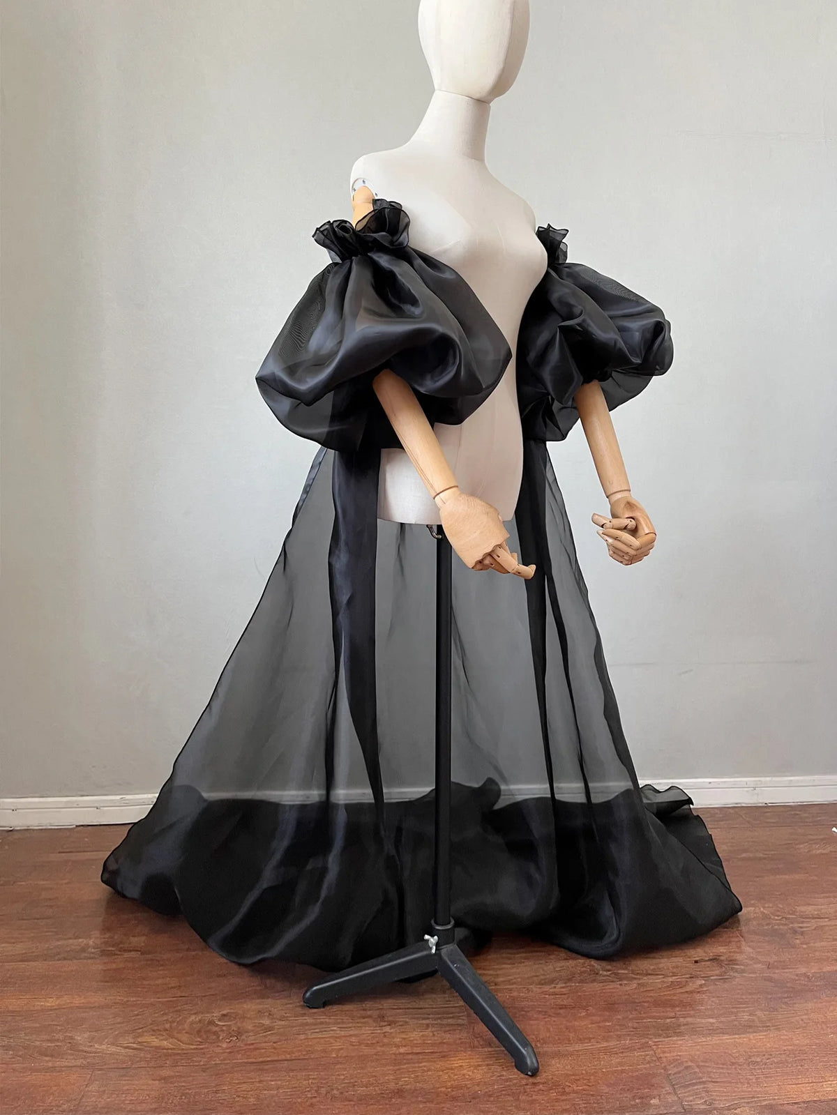 Bridal Organza Wrap with Sleeves – Elegant Wedding Cape for Ceremony, Travel & Photography