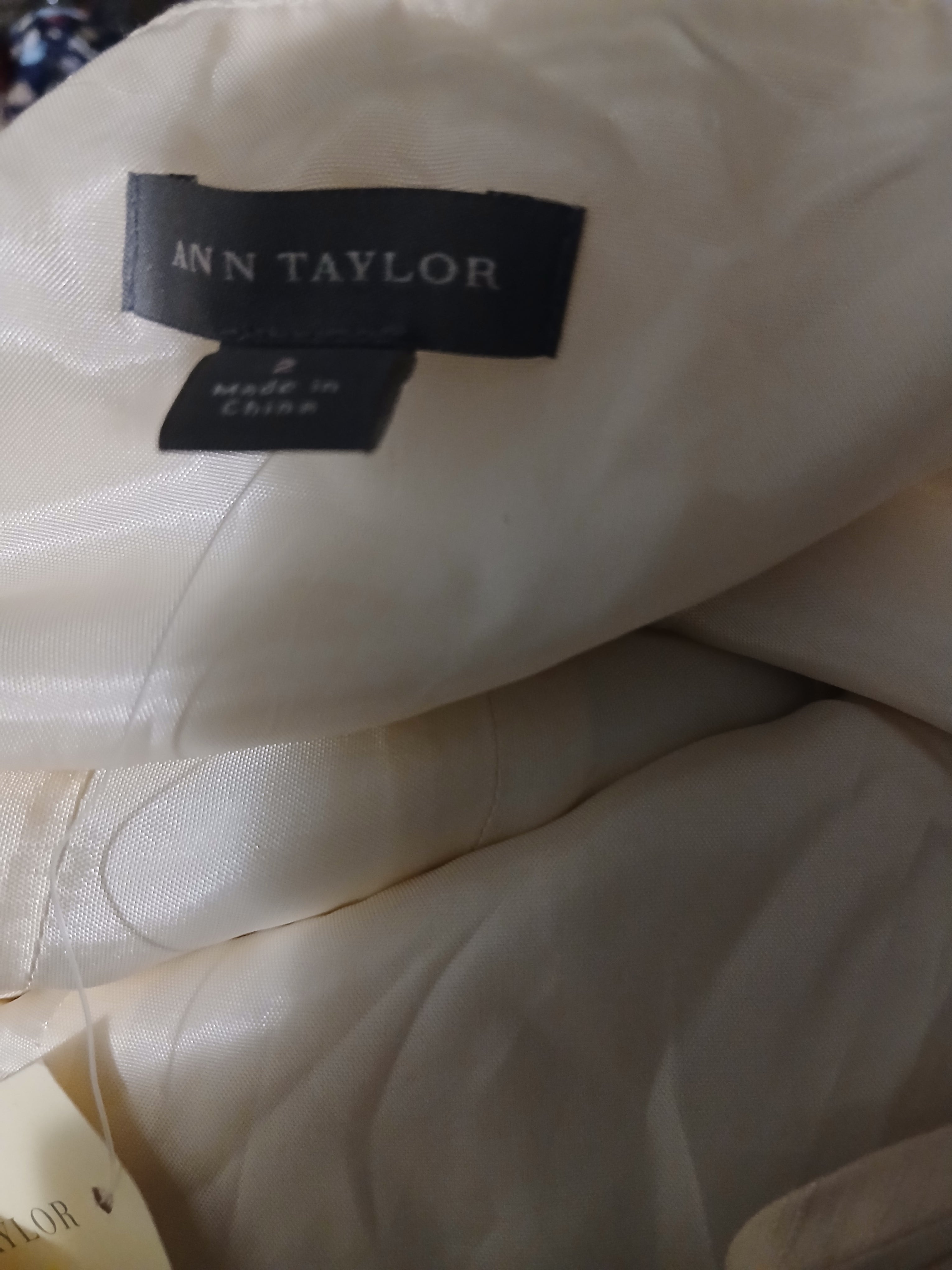 Georgeous Ann Taylor Midi Dressd