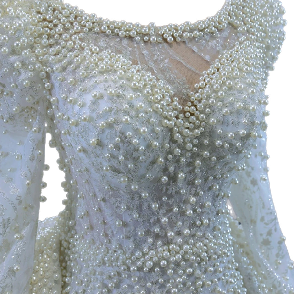 Luxury Pearl Beaded White Sheath Ball Gown Vintage Royal Wedding Dress