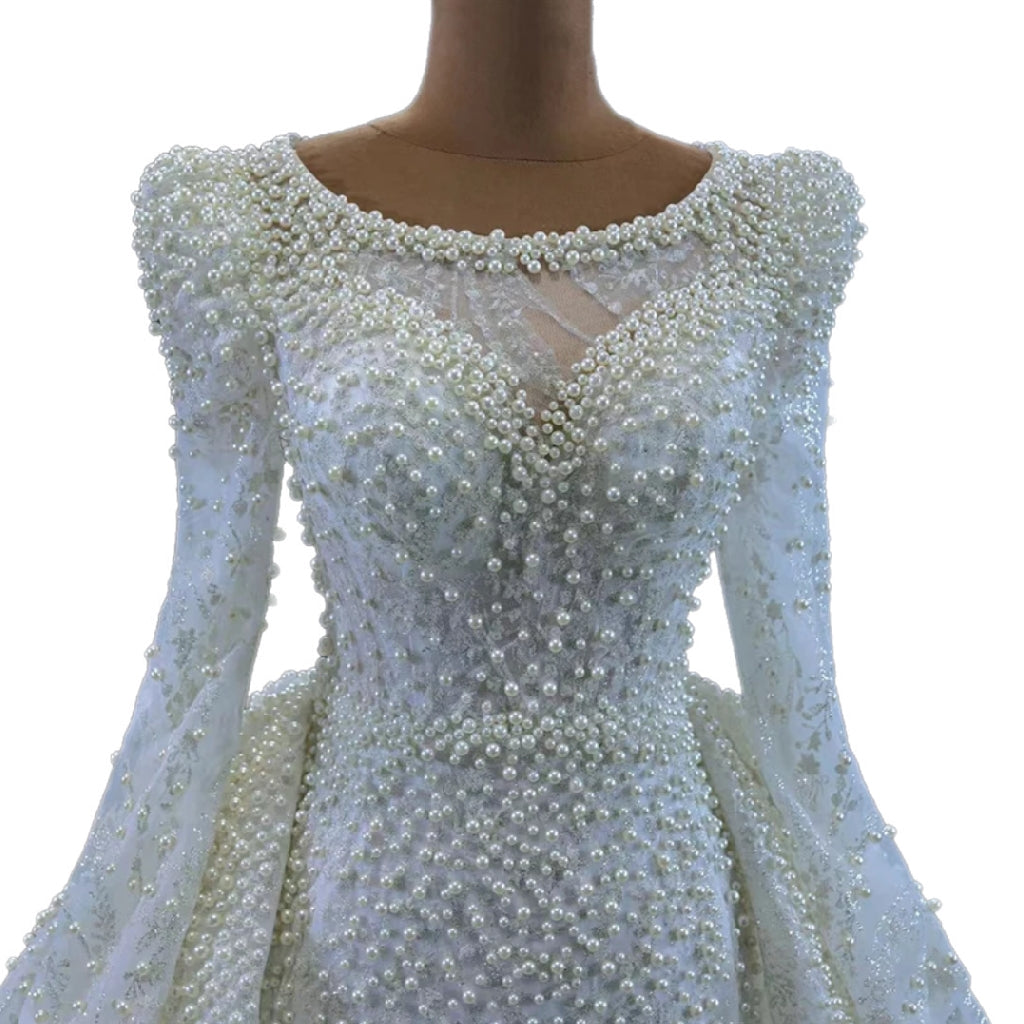 Luxury Pearl Beaded White Sheath Ball Gown Vintage Royal Wedding Dress